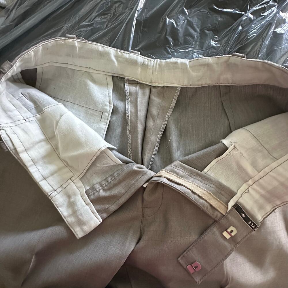 Men's Telex Tan Cuffed Dress Pants - 36x27 - Read! - Picture 3 of 6